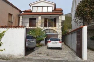 Property for sale in Montenegro – Family house with a sea view, in Bijela, Herceg Novi