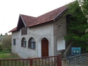 Kuća u Voljavču, kod škole