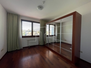 Four bedroom apartment with garage in the new building Skenderija