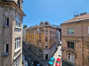 Prodaja veliki stan Marijin Dvor Sarajevo