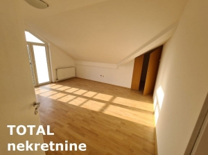 4 Četvorosoban stan NOVI SAD, 267800€