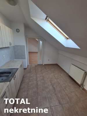 4 Četvorosoban stan NOVI SAD, 267800€