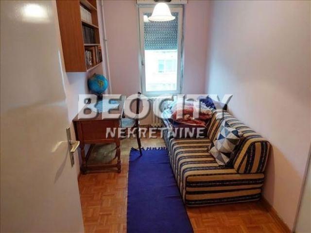 Novi Beograd, Blok 24,  (Super Vero)  - Bulevar Milutina Milankovića, 4. 0, 105m2, 900EUR