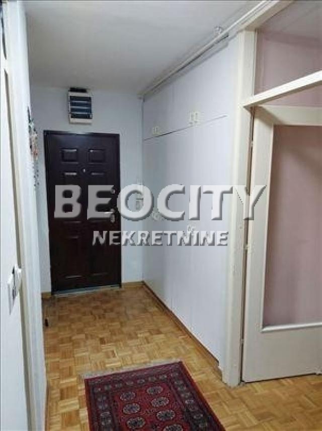 Novi Beograd, Blok 24,  (Super Vero)  - Bulevar Milutina Milankovića, 4. 0, 105m2, 900EUR