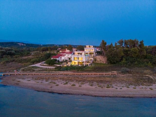 ZADAR, LJUBAČ - Luxury villa 1st row to the sea