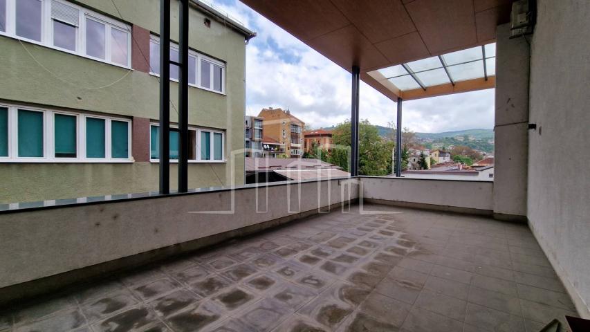 Wohnung Stari grad, Sarajevo, Edhema Mulabdića, 169m2