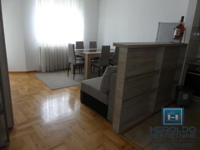 Comfortable four-room apartment in Plavusa, Jagodina