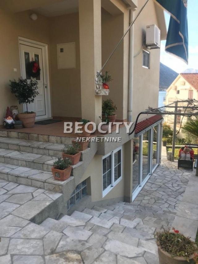 Kotor, Dobrota, Dobrota , 10. 0, 200m2, 850000EUR