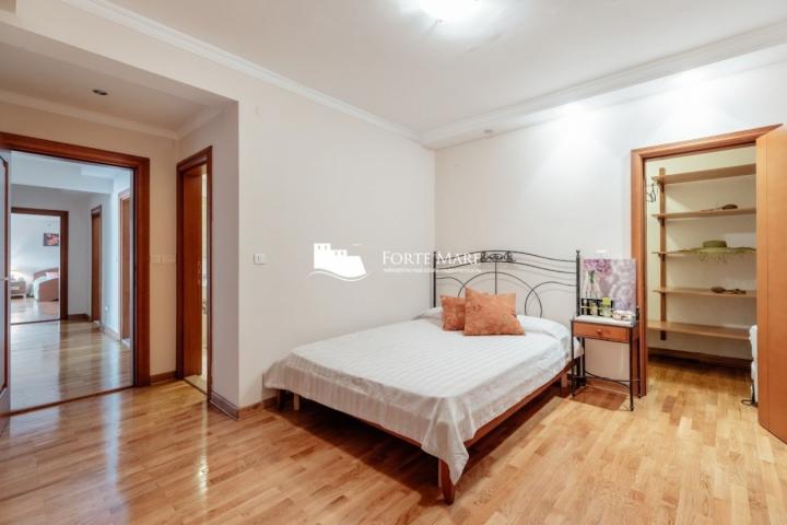 Apartment for sale in Herceg Novi