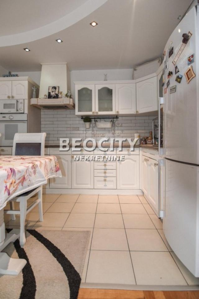 Novi Sad, Nova Detelinara, Dr Svetislava Kasapinovica , 2. 5, 66m2, 142000EUR