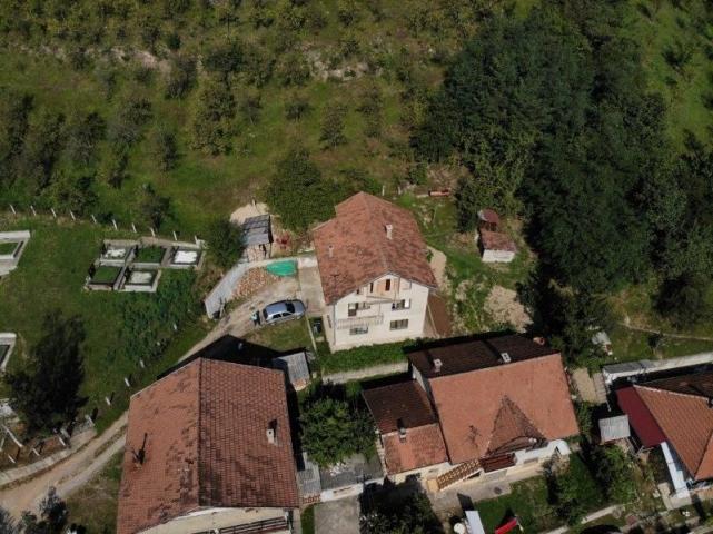 Prodaje se kuća, 216 m2, Dragojla Čpajaka , Prijepolje