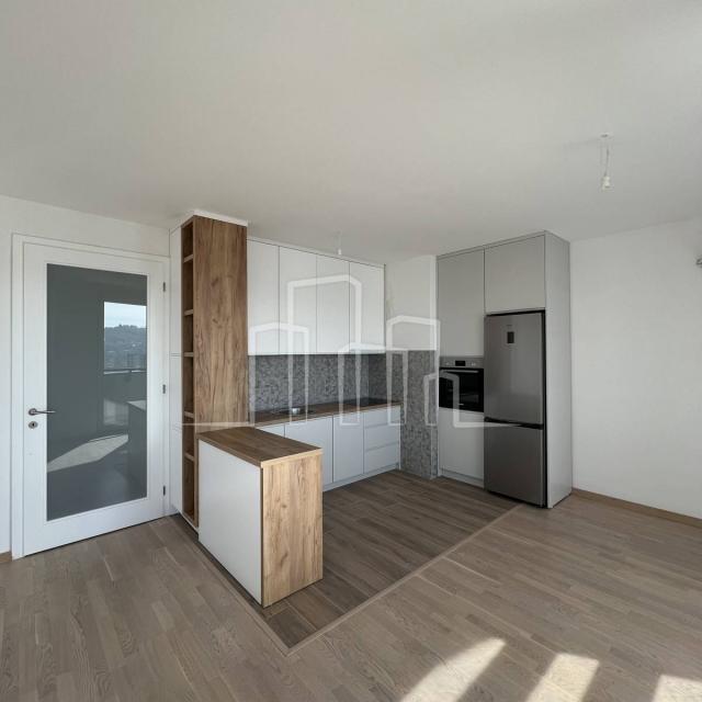 Three-room apartment for rent in Sarajevo Tower