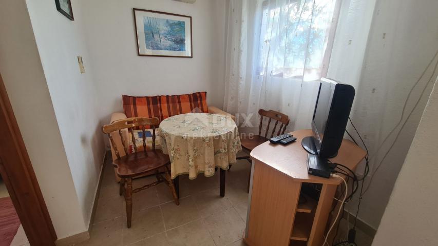 CRIKVENICA, apartment house full of potential, view, garden