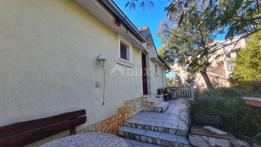 CRIKVENICA, apartment house full of potential, view, garden