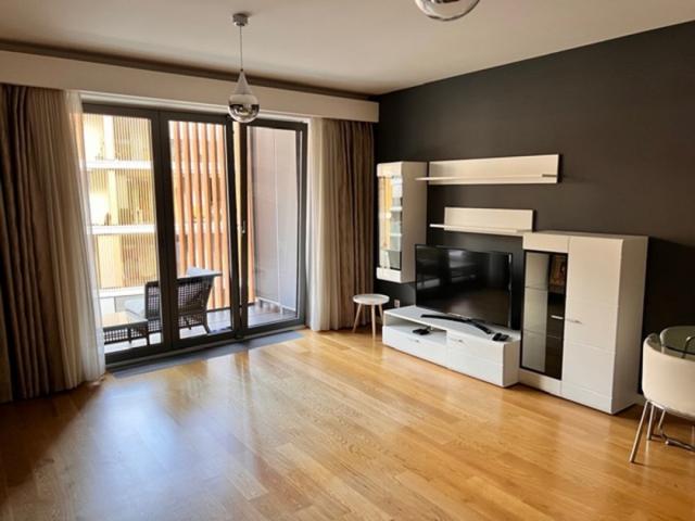 WEST 65, useljiv lux dvosoban stan, 58m2