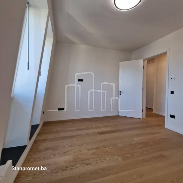 Skenderija, four-room apartment for rent, two garage spaces, new construction