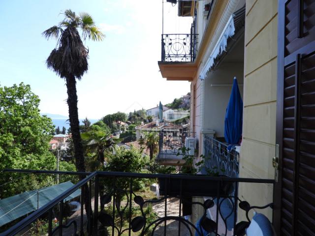 OPATIJA - beautiful apartment DB+1S in a villa 50m2 with a panoramic view of the sea + garden 20m2