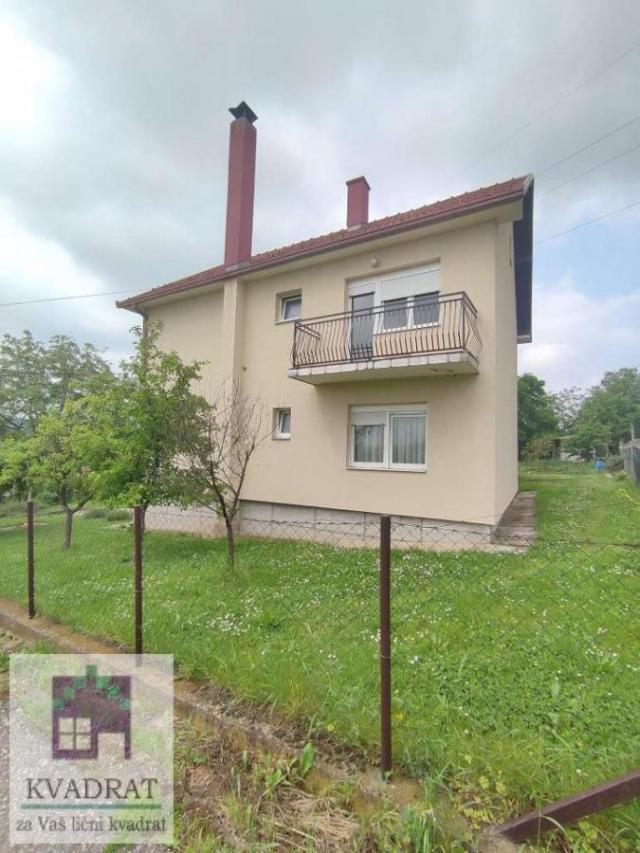 Kuća 164 m², 8 ari, Obrenovac, Barič – 99 000 €