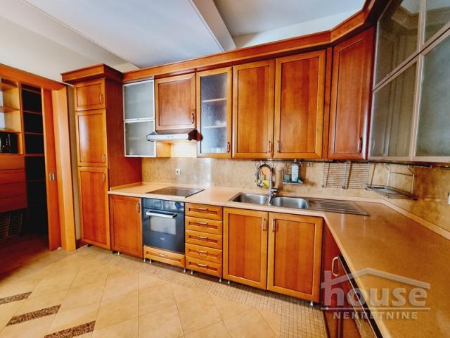 Stan NOVI SAD, CENTAR, kv: 122, € 412000, ID: 1060899