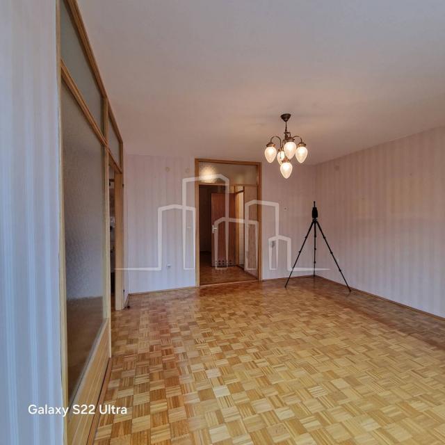 Three-bedroom apartment Breka for sale