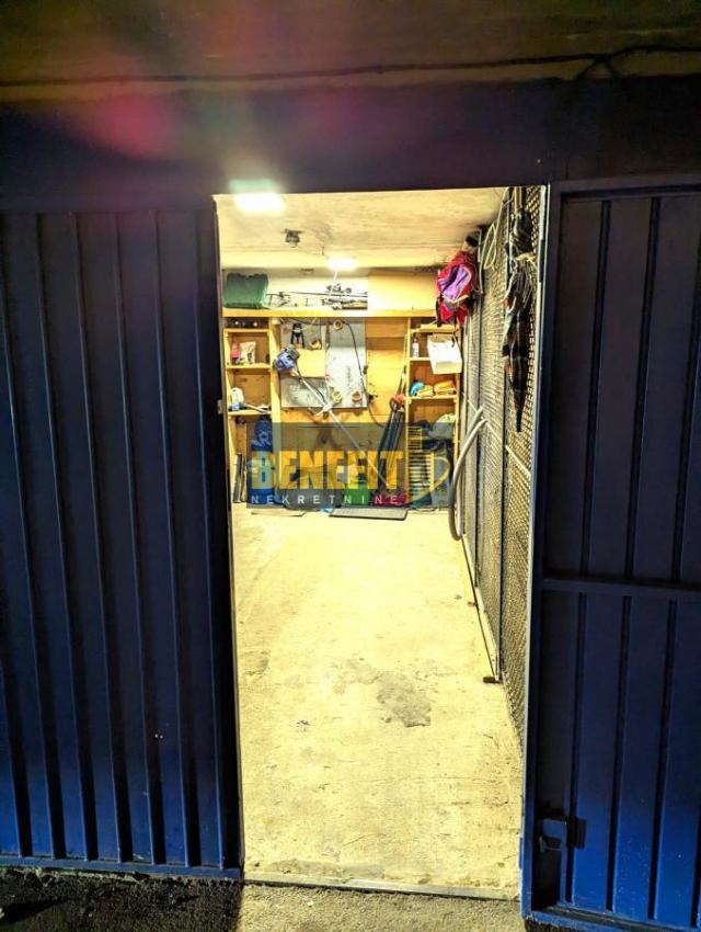 Garaža u Bloku 62