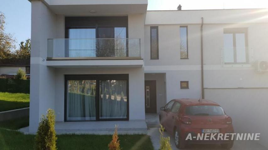 Apartman, Vrdnik, 110m. kv. 250000eura