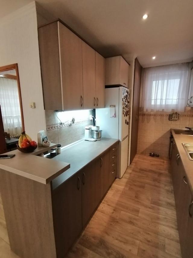 Prizemna kuća 132m2, garaža, plac 627m2 u odličnom stanju - Adice