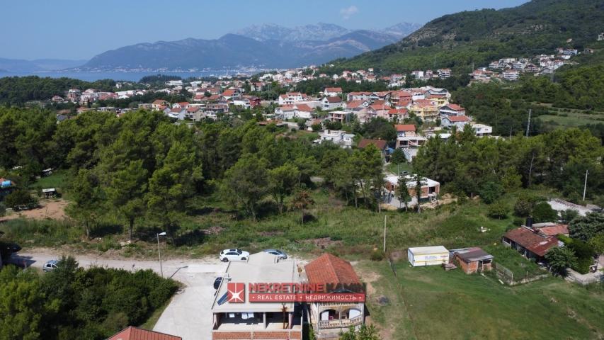 Urbanizovan plac, Tivat, Gradiošnica