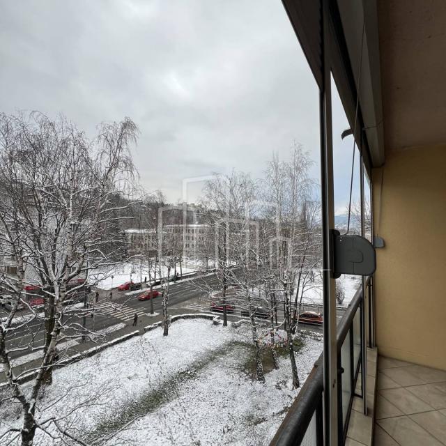 Three-room apartment Alipašina Center Sarajevo for rent