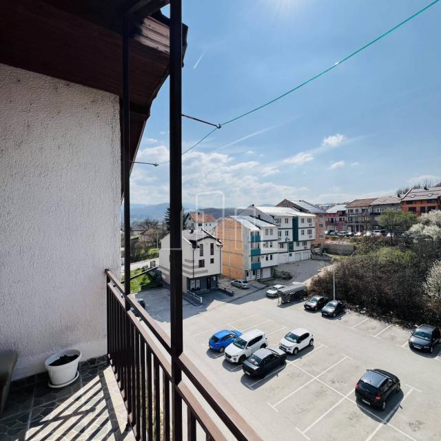 Three-room apartment East Sarajevo for sale