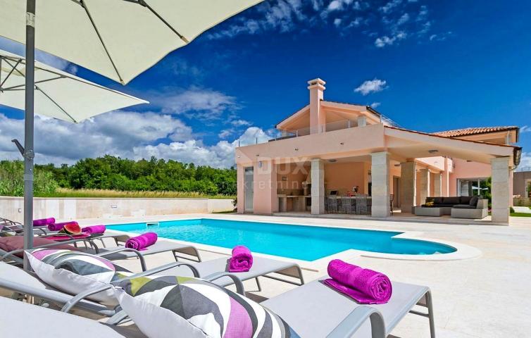 ISTRIA, MARČANA - Immaculate villa on the edge of the village