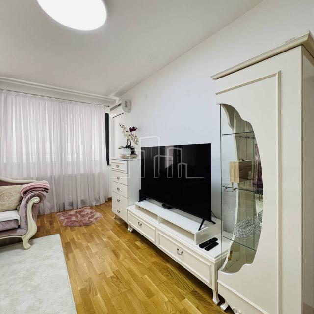 Superb three-room furnished apartment in the center of Sarajevo for rent