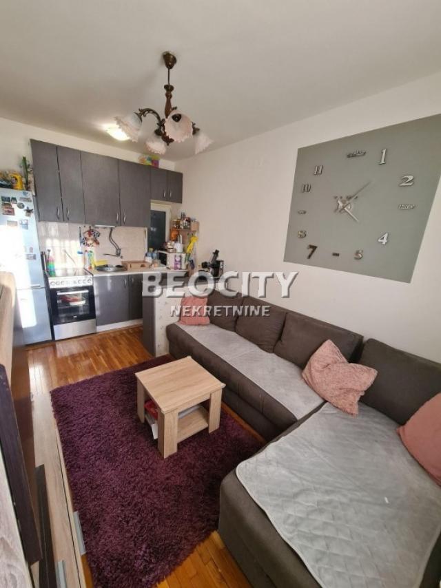 Novi Sad, Nova Detelinara, Trg Majke Jevrosime, 1. 5, 32m2, 75000EUR