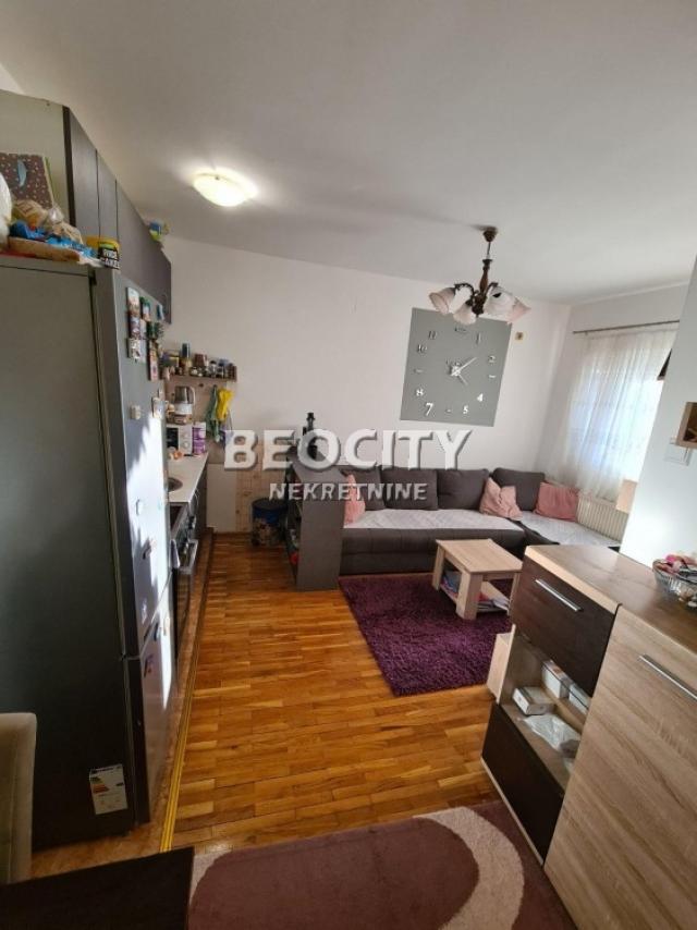 Novi Sad, Nova Detelinara, Trg Majke Jevrosime, 1. 5, 32m2, 75000EUR