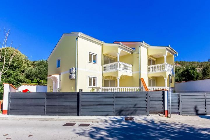 CRIKVENICA, DRAMALJ - Newly built villa with pool