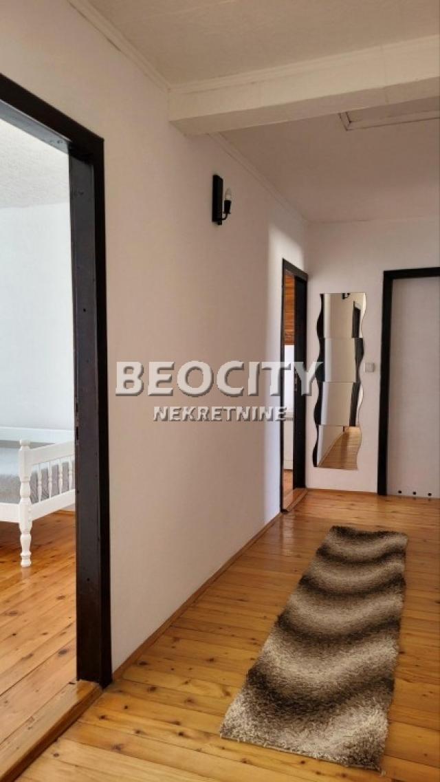 Zemun, Batajnica, Bosanske Krajine, 4. 0, 124m2, 400EUR