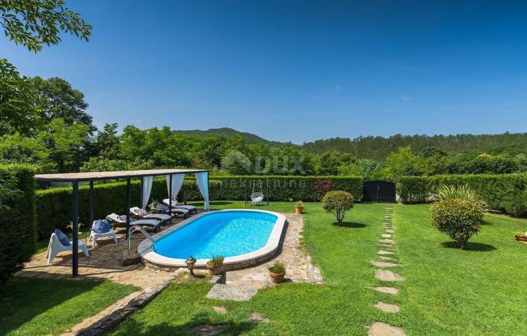 ISTRIA, BUZET - Rustic villa with pool and large garden