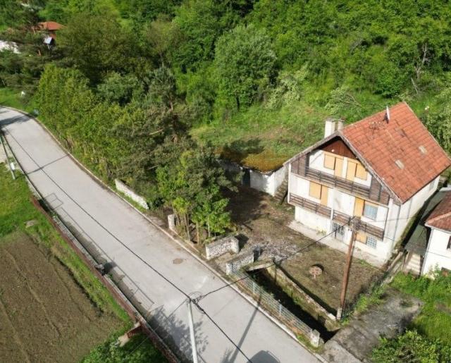 Prodaje se kuća, 240 m2, Vinicka, Prijepolje