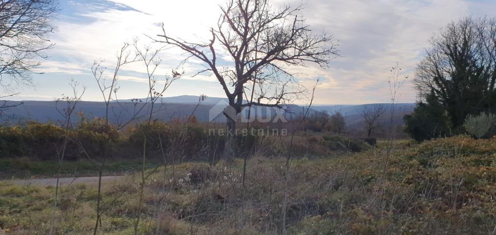 ISTRIA, BARBAN - Land with valid permit and paid utilities, beautiful view