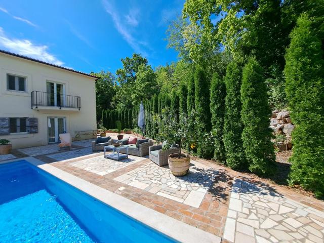 OPATIJA, BRSEČ - luxury villa 430m2 with pool and sea view + landscaped garden 2700m2