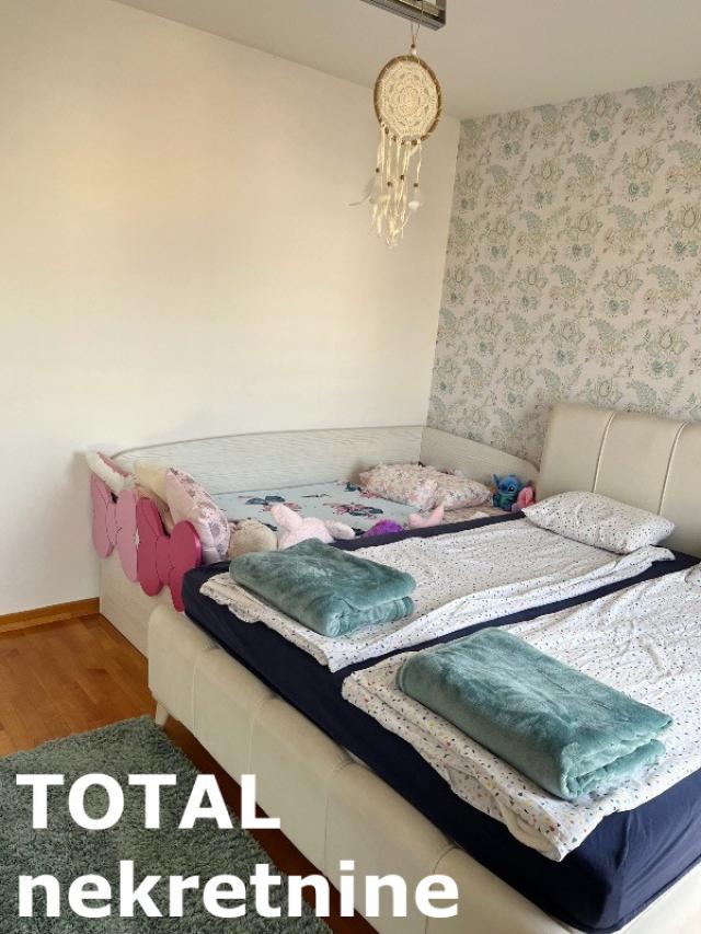 4 Četvorosoban stan NOVI SAD, 381100€