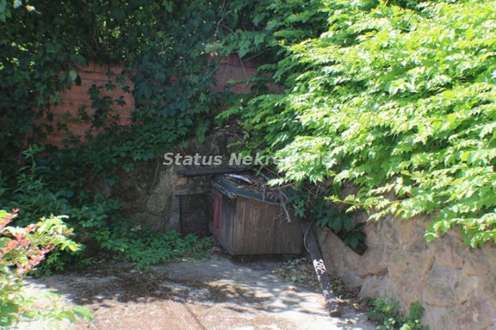 Petrovaradin -Kuća na Extra lokaciji-065/3858-888