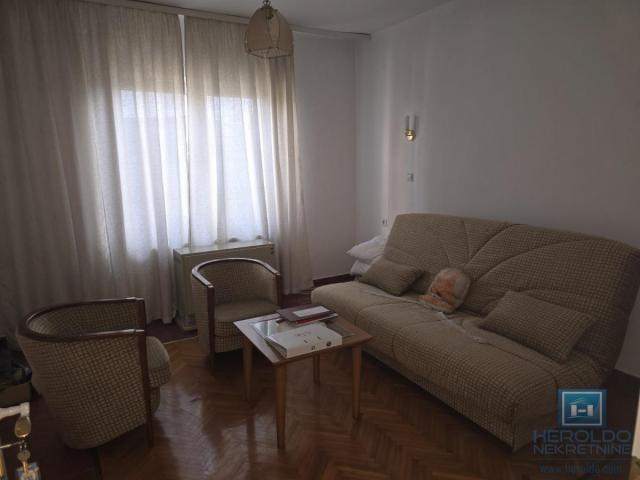 Prodaja, Kuća, 300m2 , Vranje
