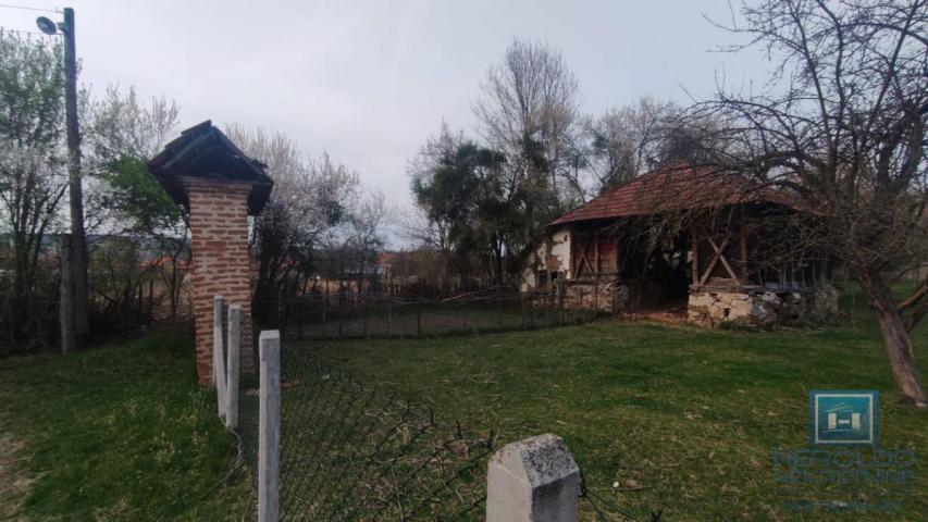 Kompletno seosko domacinstvo u selu Vukmanovac