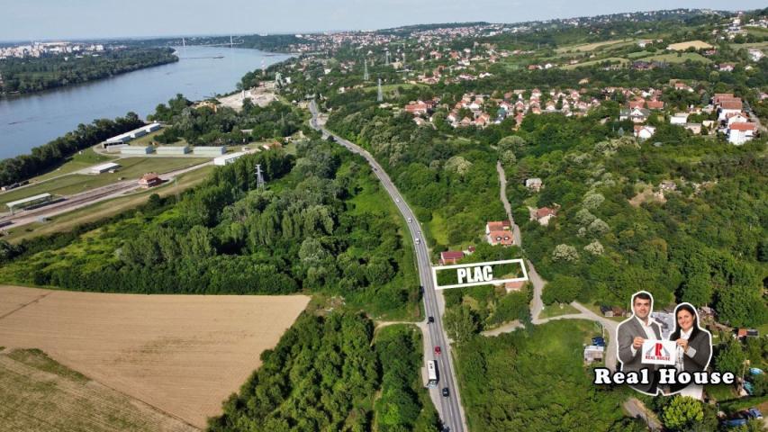 Građevinski plac Ledinci-glavni put Novi Sad-Beocin