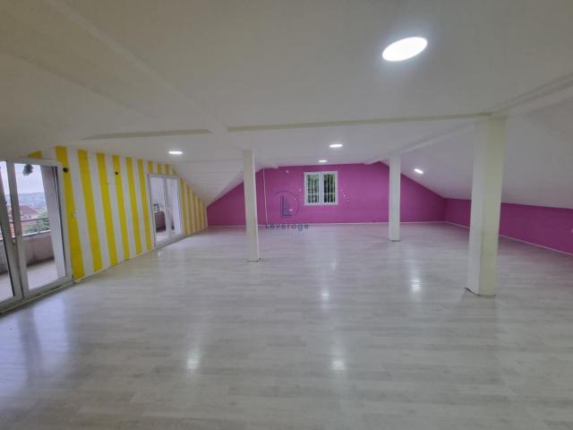 Poslovni prostor, Medaković padina, 520 m2