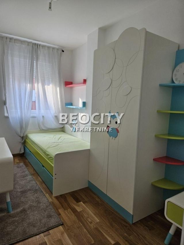 Novi Sad, Telep, Bulevar Patrijarha Pavla, 2. 5, 56m2, 800EUR