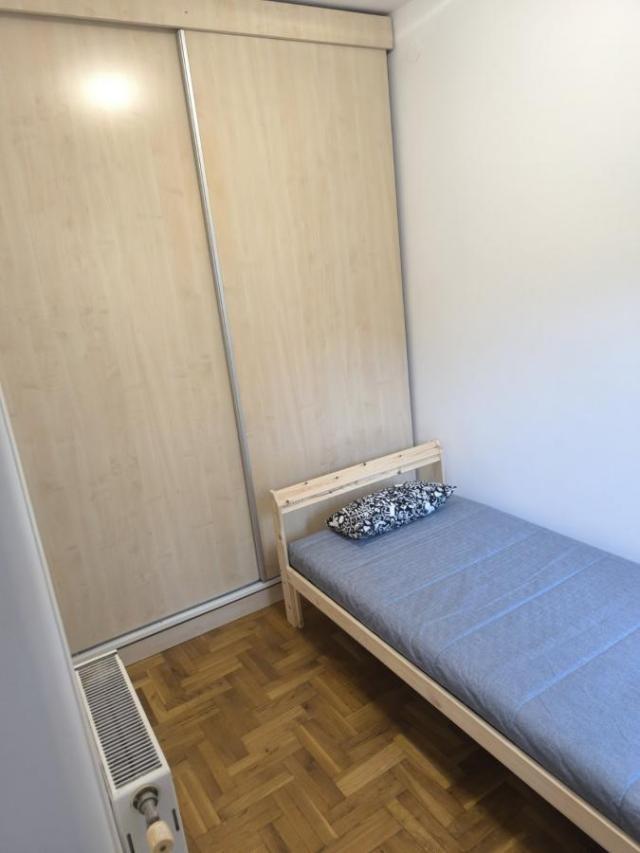 Jednoiposoban namešten stan, 32 m2, Bore Prodanovića, Bulevar oslobođenja