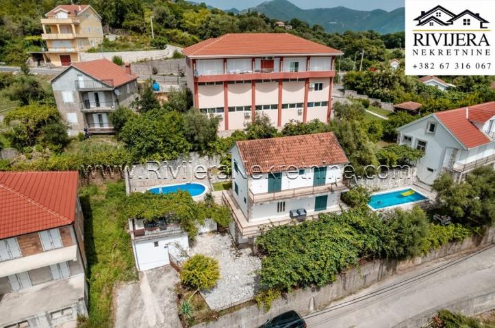 Family house with sea view in village Podi Herceg Novi