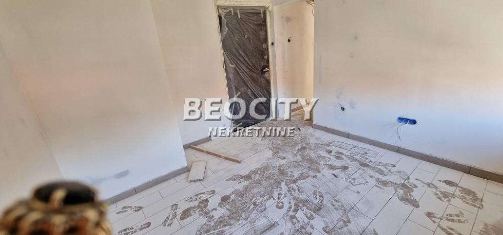 Grocka, Kaluđerica, Boška Buhe, 1. 5, 38m2, 50050EUR